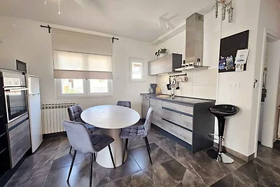 Apartment mit zwei Schlafzimmern in Vodice in