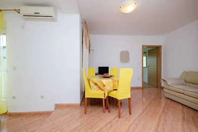 Ferienwohnung mit Klimaanlage und Grill