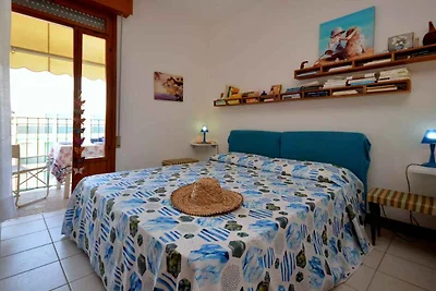 Ferienwohnung mit Klimaanlage und Balkon