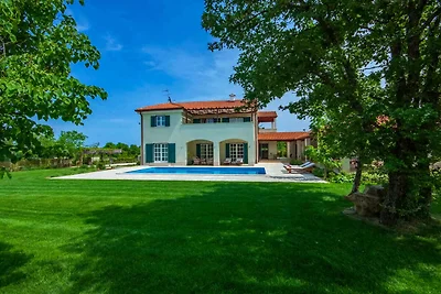 Villa Luxuriöse Villa ALMA