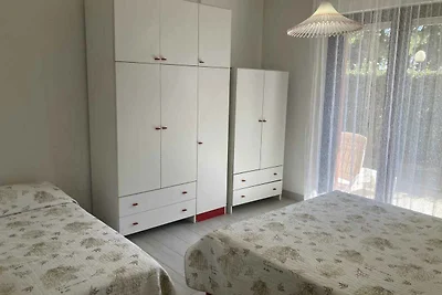 Ferienwohnung mit Pool und Terrasse