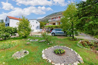 Ferienwohnung mit Balkon und Grill