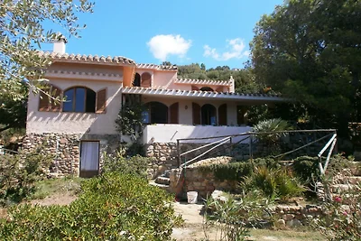 Villa mit Ausblick auf das Meer