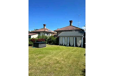 Ferienhaus mit Garten