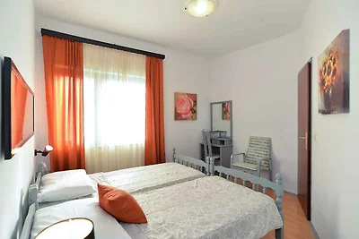 Ferienwohnung mit Terrasse und Klimaanlage