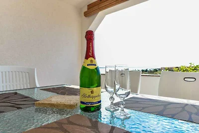 Ferienwohnung mit Meerblick und Klimaanlage