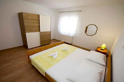 Charmantes Apartment mit zwei Schlafzimmern, 