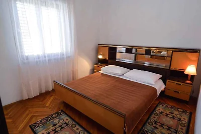 Ferienwohnung mit Klimaanlage und Balkon