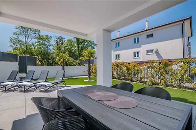 Ferienwohnung mit Pool und Klimaanlage