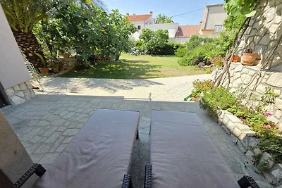 Studio mit Garten und Klimaanlage