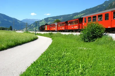 Ferienwohnung mit Panoramablick ins Zillertal