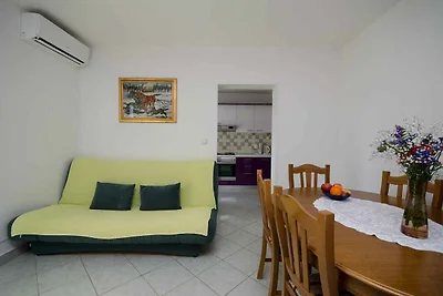 Ferienwohnung mit Klimaanlage und Grill
