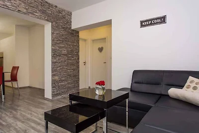 Ferienwohnung mit Balkon und Klimaanlage