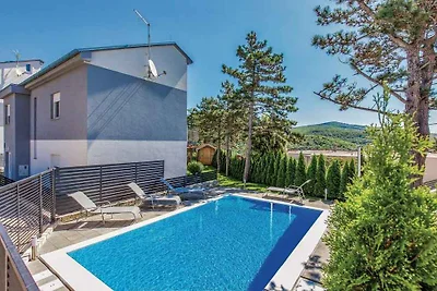 Ferienhaus mit Swimmingpool und schönem