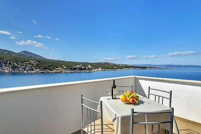 Ferienwohnung am Meer mit Balkon