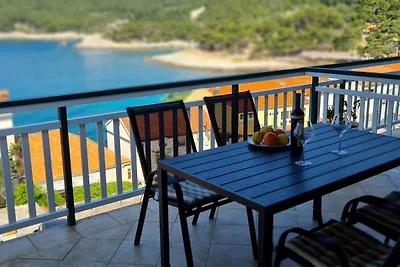 Charmantes Studio mit Meerblick in Milna auf 