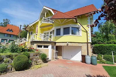 Ferienwohnung in ruhiger Lage mit Garten