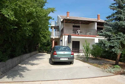 Ferienwohnung mit Terrasse und Internet