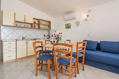 Ferienwohnung mit Balkon und Meerblick