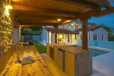 Villa mit Klimaanlage und Pool