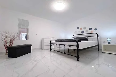 Ferienwohnung mit Klimaanlage und Terrasse