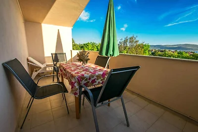 Ferienwohnung mit Klimaanlage und Balkon