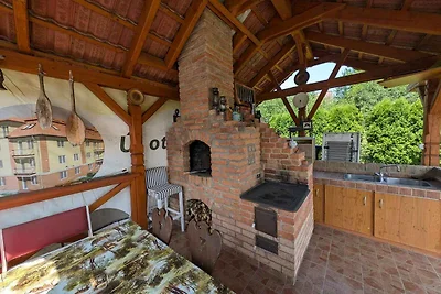 Ferienwohnung mit Kinderspielplatz und Pool