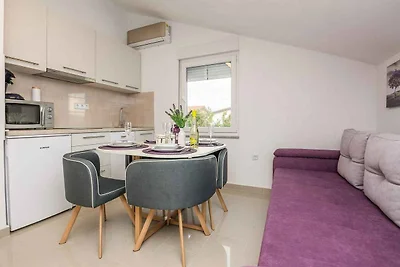 Ferienwohnung mit Klimaanlage und Balkon