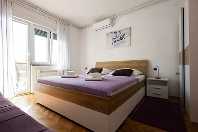 Ferienwohnung mit Pool, Grill und Klimaanlage