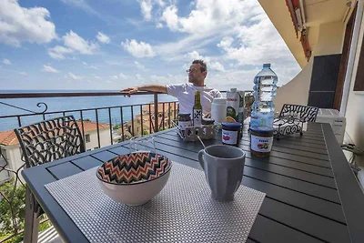Ferienwohnung mit Klimaanlage und Balkon mit