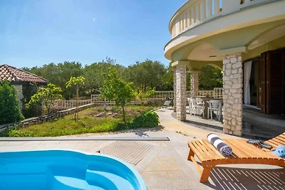Ferienhaus mit Klimaanlage und Aussenpool