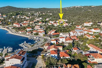 Ferienwohnung mit Balkon und Grill