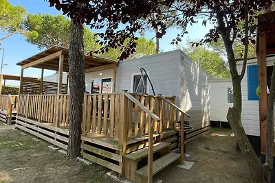 Mobilehome mit Klimaanlage und Terrasse