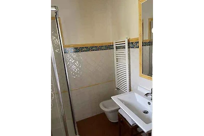 Ferienwohnung mit Schwimmbad und Parkplatz