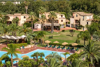 Studio mit Schwimmbad, in Meernähe