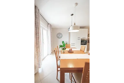 Ferienwohnung mit Meerblick und hochwertiger