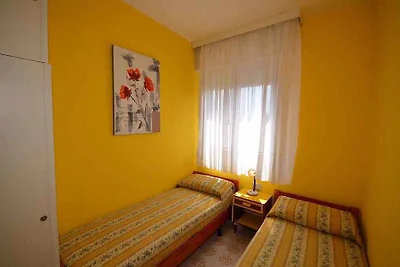 Ferienwohnung mit Klimaanlage und Balkon