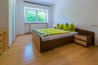 Ferienwohnung mit Garten und Klima