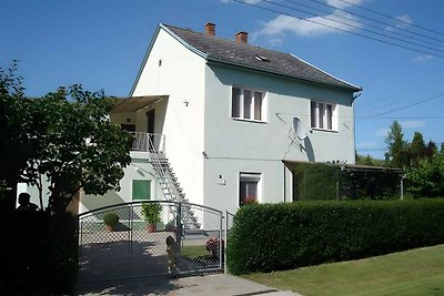 Ferienwohnung mit grossem Balkon, nur 250 m v