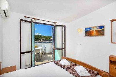 Ferienwohnung am Meer mit Balkon