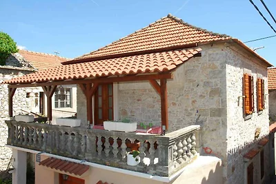 Gemütliche Ferienunterkunft Moskva in Sukošan