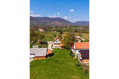 Ferienhaus mit Balkon und Parkplatz