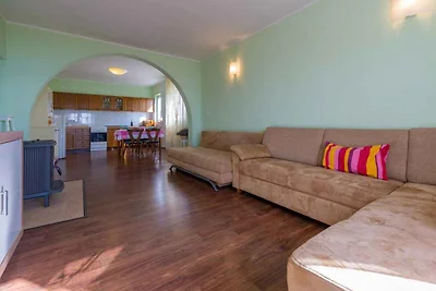 Ferienwohnung mit Balkon und Klimaanlage