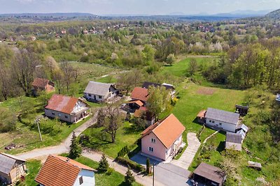 Ferienhaus mit Balkon und Parkplatz