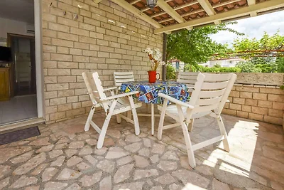 Ferienwohnung mit Klimaanlage und Grill