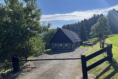 Ferienhaus mit Schwimmbad in einem Semi-Selit
