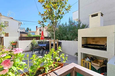 Ferienwohnung mit Terrasse und Grill