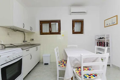 Ferienwohnung mit Klimaanlage und Terrasse in