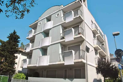 Ferienwohnung mit Balkon, 150 m vom Strand