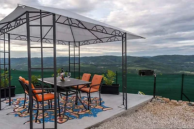 Villa mit einer schönen Aussicht auf den Flus